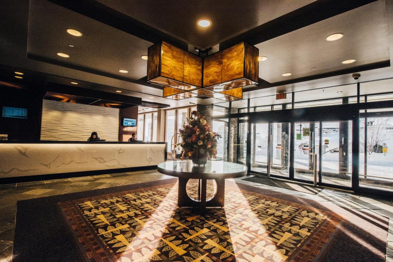 探索者酒店 耶洛奈夫 外观 照片